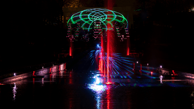 Lumières en Seine : Au Parc de Saint-Cloud, Paris, France